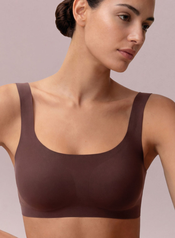 Mocha seamless bonded microfiber top infiore microfit 01702 with removable cups