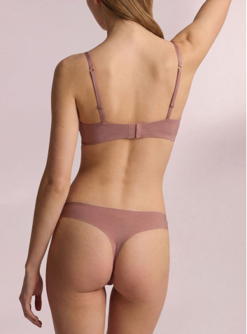 Brasiliana Naturalfit Infiore color caramel in cotone termosaldato senza cuciture indossata da modella, vista retro