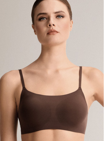 Brassiere bra with removable cups in microfiber