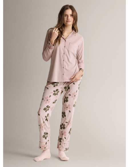 Pigiama aperto revers in microcoral morbido e leggero con maglia a maniche lunghe e pantalone lungo dritto