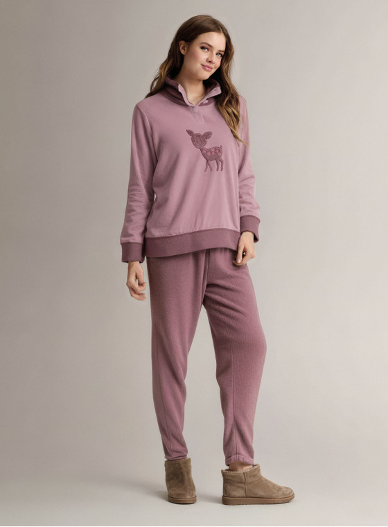 Pigiama serafino in coral morbido e caldo con maglia a maniche lunghe e pantalone lungo dritto