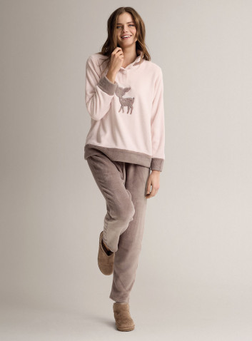 Pigiama serafino in coral morbido e caldo con maglia a maniche lunghe e pantalone lungo dritto