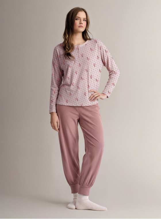 Round-neck pyjamas in soft, lightweight microcoral with long-sleeve top and long wide-leg trousers
