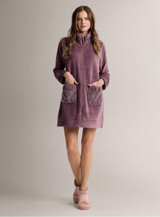 Vestaglia full zip in tessuto supersoft soffice e avvolgente con modello a maniche lunghe con apertura full zip