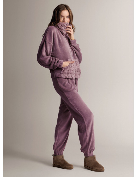 Pigiama full zip in tessuto supersoft soffice e avvolgente con maglia a maniche lunghe e pantalone lungo con polsi