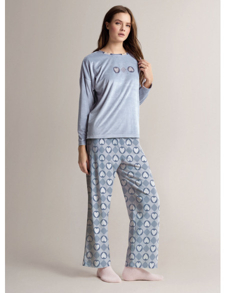 Round-neck pyjamas in soft, lightweight microcoral with long-sleeve top and long wide-leg trousers