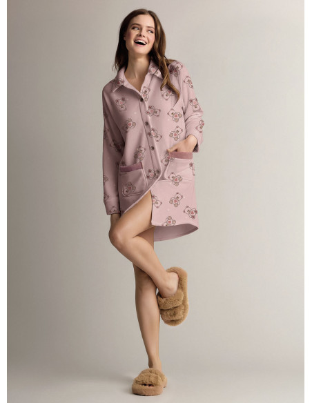 Shirt-collar button-up robe in soft, warm coral fleece with long-sleeve style with button fastening