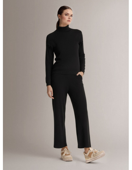 Turtleneck loungesuit in soft and comfortable knit with long-sleeve top and long straight-leg trousers