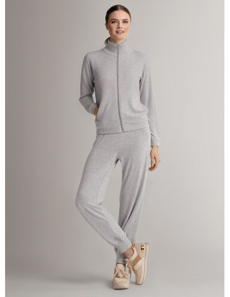 Tuta full zip in maglia morbida e confortevole con felpa a maniche lunghe e pantalone lungo palazzo