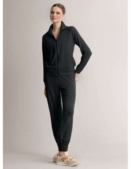 Full-zip loungesuit in soft and comfortable knit with long-sleeve top and long wide-leg trousers